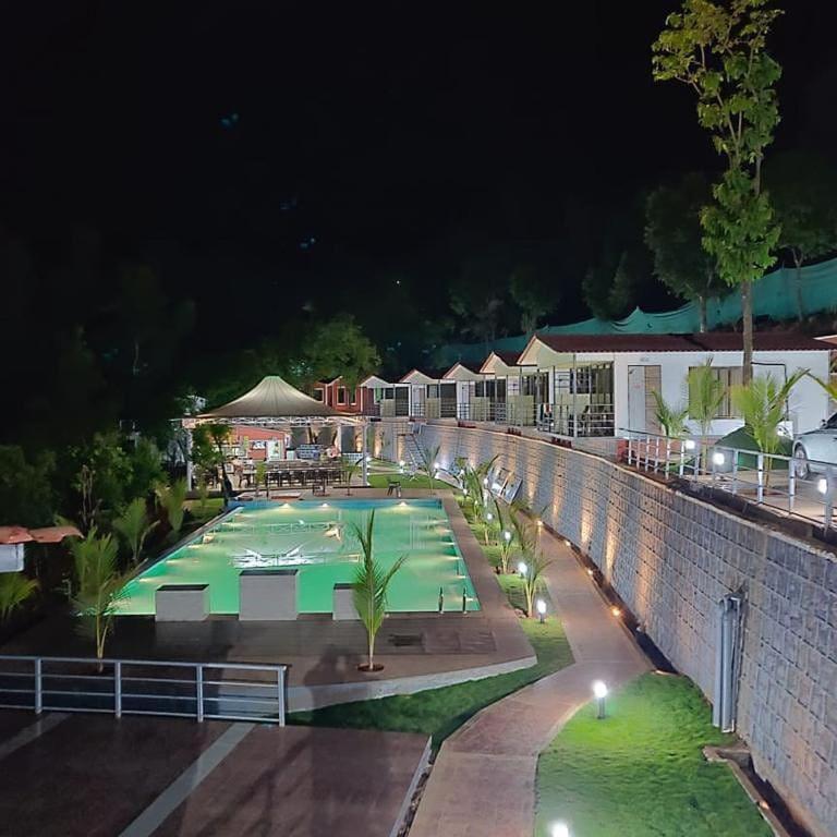 The Nihal Resort Mahabaleshwar Bagian luar foto