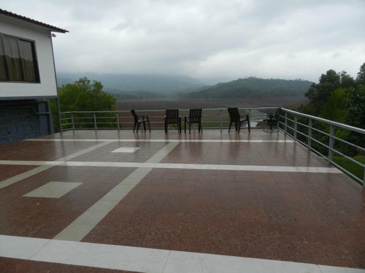 The Nihal Resort Mahabaleshwar Bagian luar foto